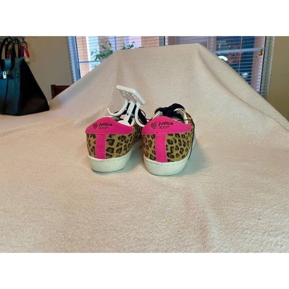 NWT Big Girls Justice Sport Cheetah Print Shoes. Size 5